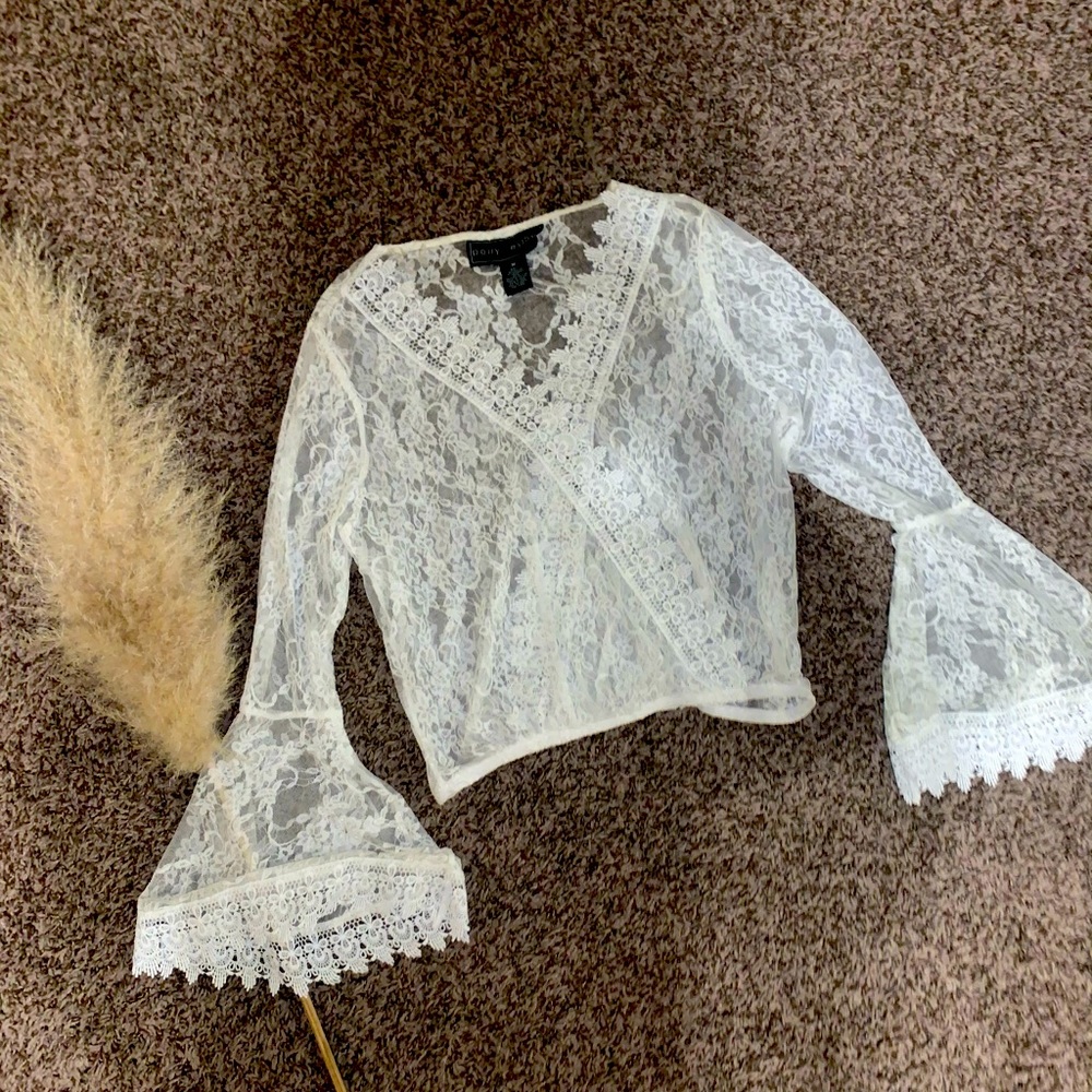 White lace  Polly & Esther blouse